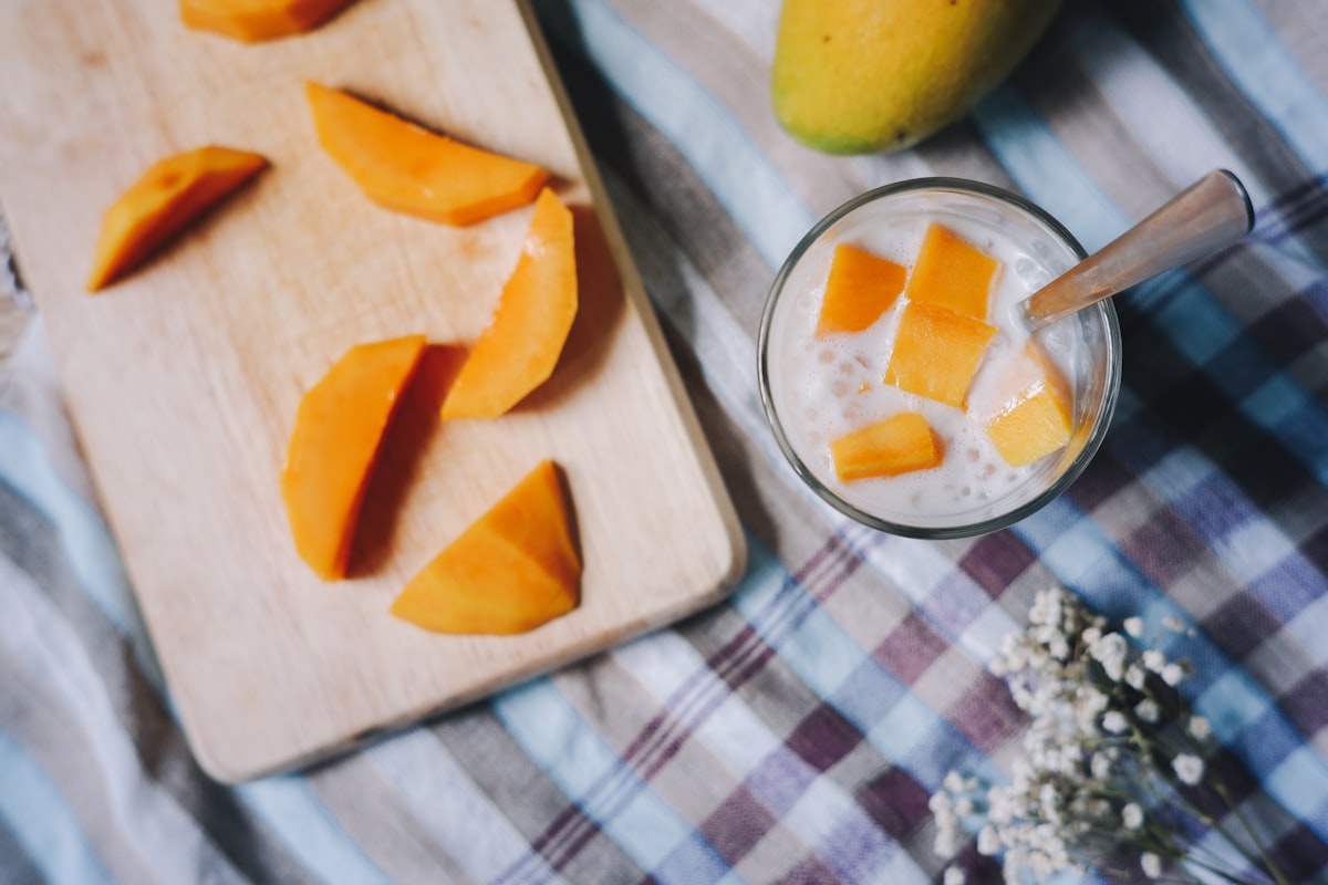 Mango pulp and slices